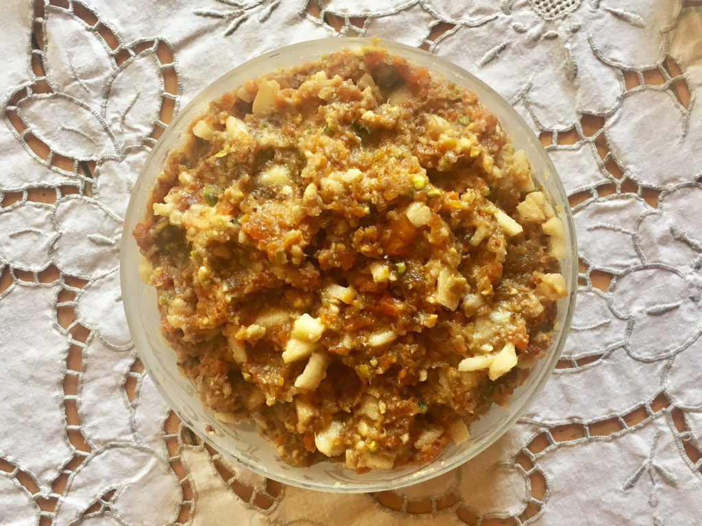 Della Heiman's recipe for charoset, a traditional Passover seder dish